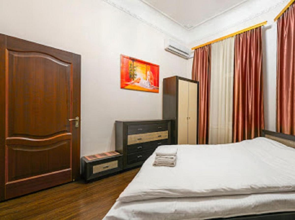 Apartment Mala Zhytomyrska 16 Киев Экстерьер фото